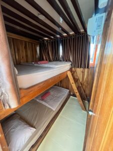 Share Cabin 1